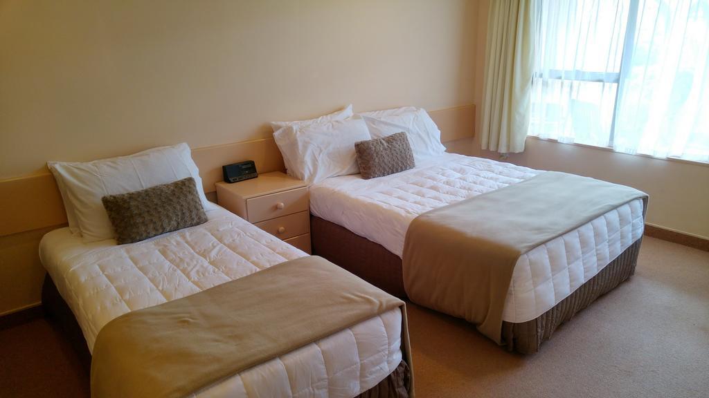 Hobson's Choice Motel 4*